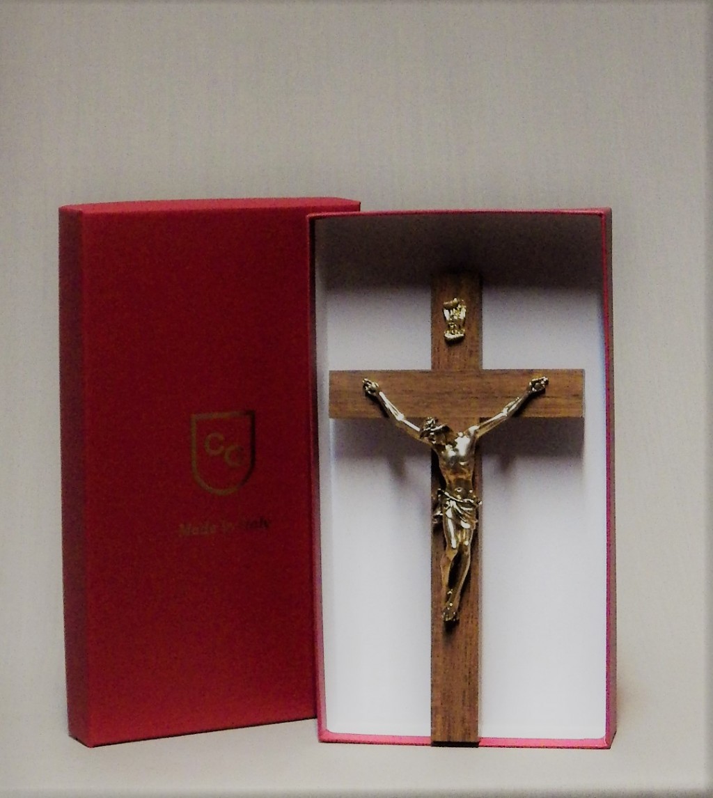 Medium Crucifix 